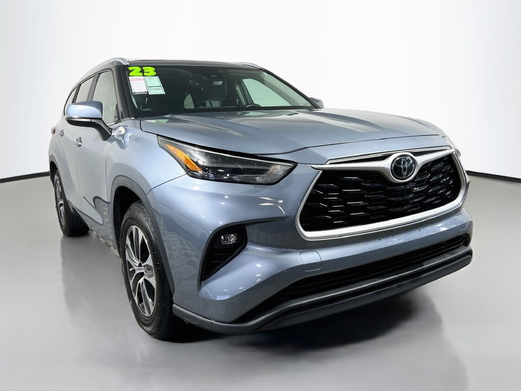 Used 2023 Toyota Highlander XLE