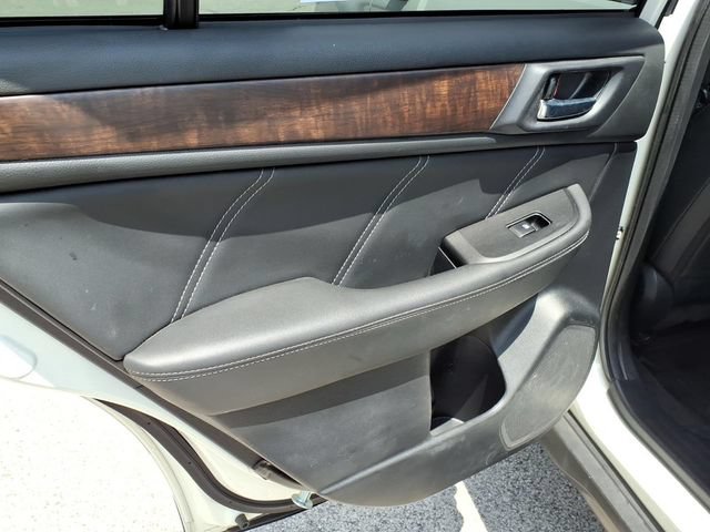 Used 2019 Subaru Outback 3.6R Limited w/ Popular Package #2 AWD/4WD image 9