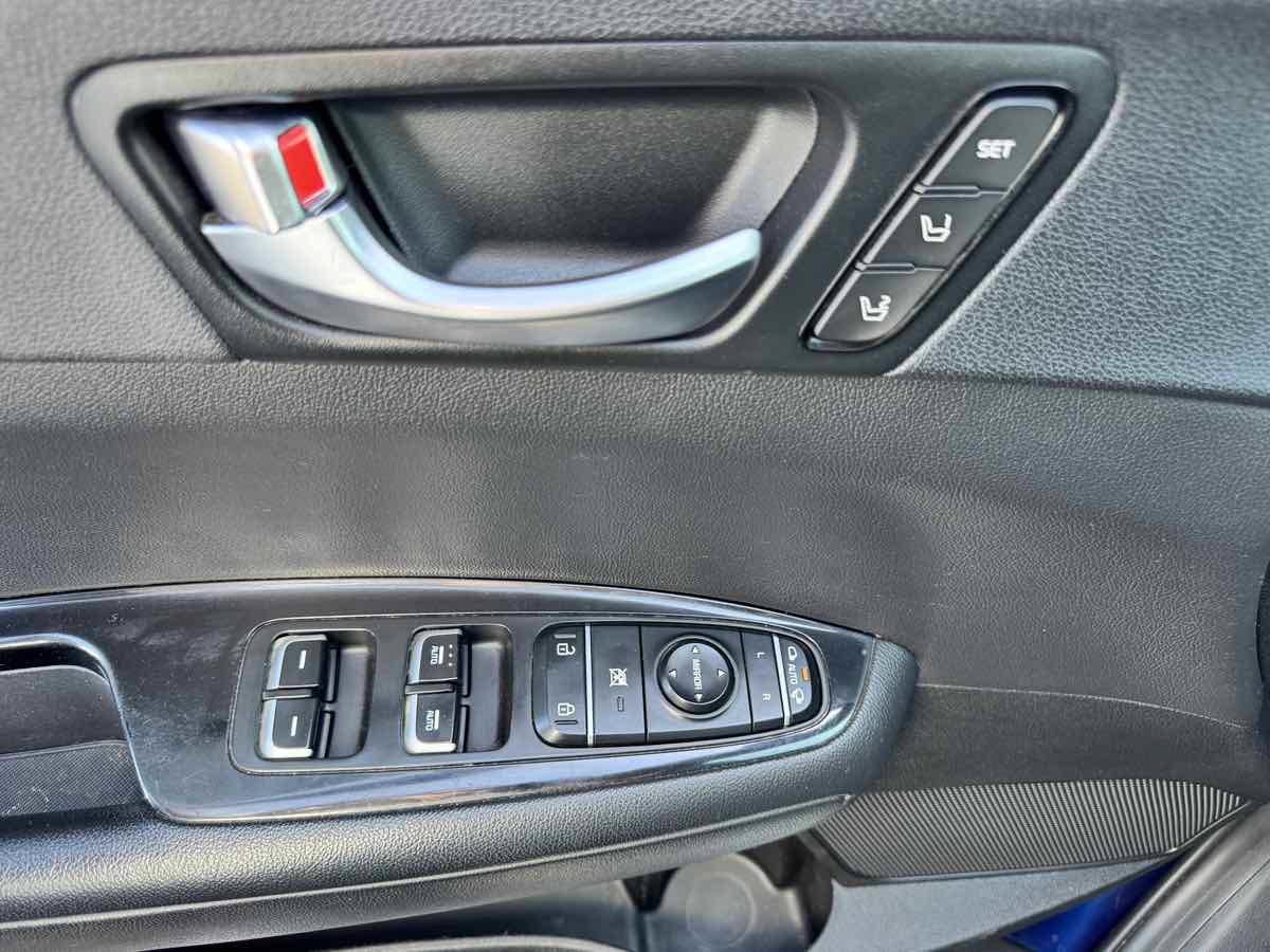 Used 2017 Kia Optima SX FWD image 36