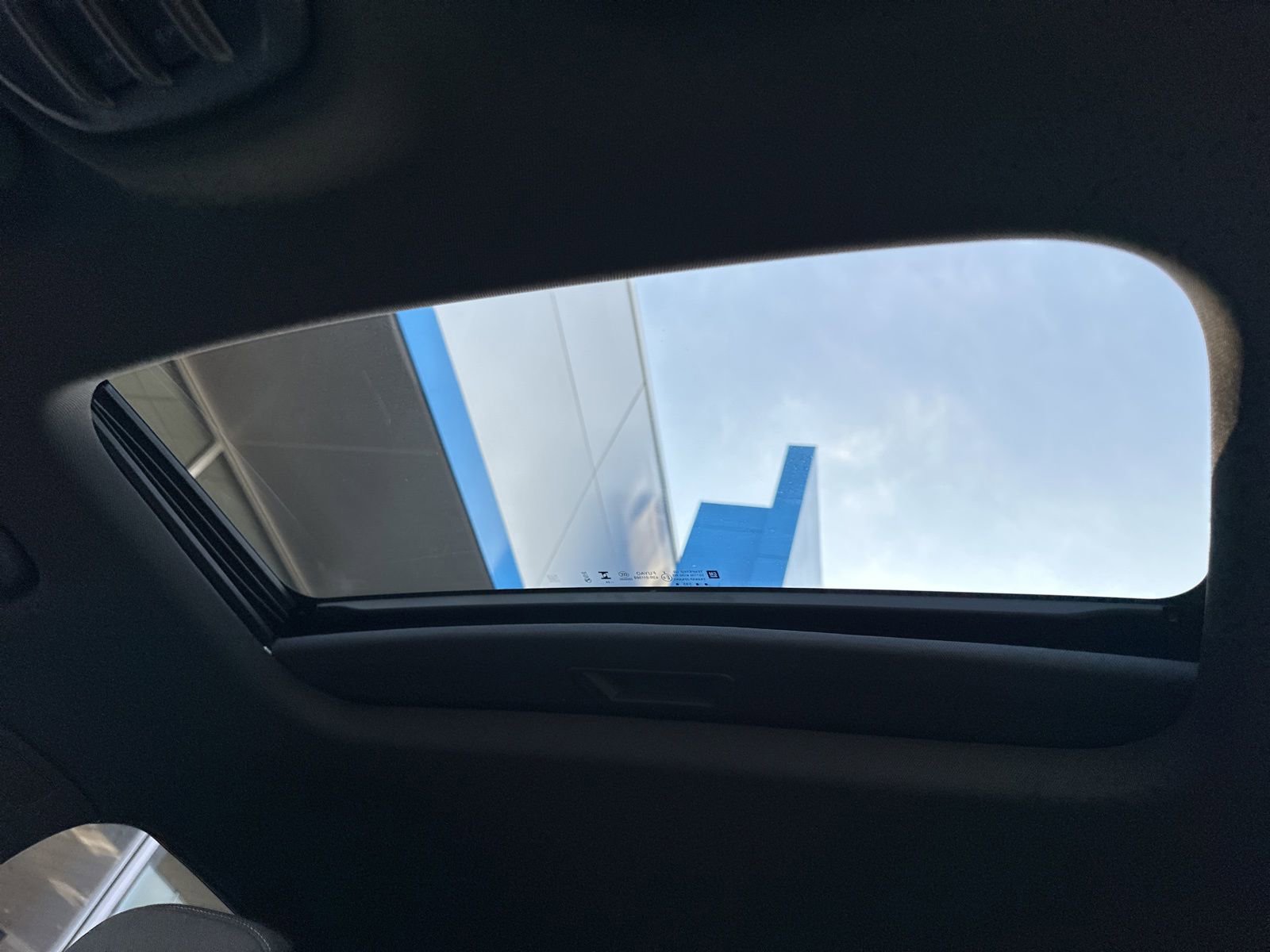 Used 2025 Chevrolet Trax RS w/ Sunroof Package image 33