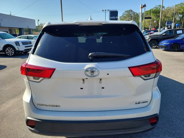 Used 2019 Toyota Highlander Plus AWD/4WD image 9