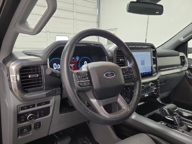 Used 2022 Ford F150 Lariat w/ Max Trailer Tow Package AWD/4WD image 24