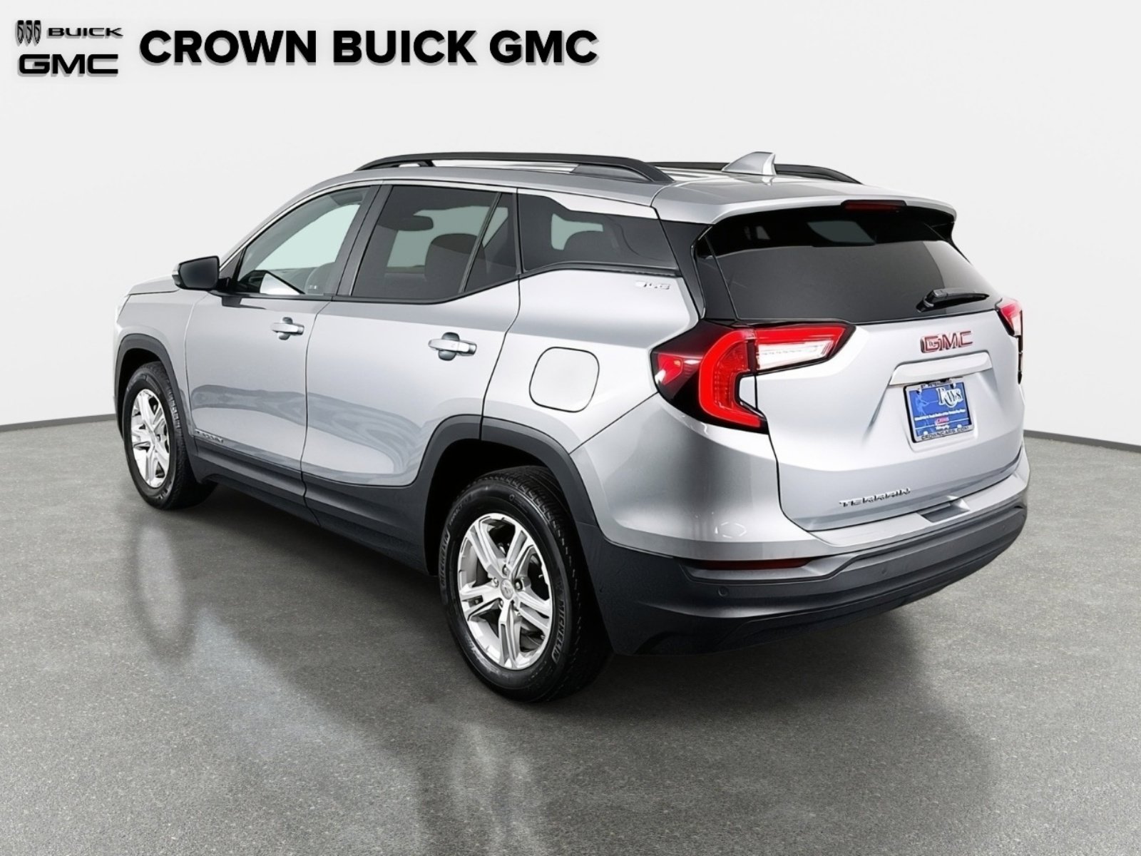 Certified 2023 GMC Terrain SLE w/ Driver Convenience Package image 7