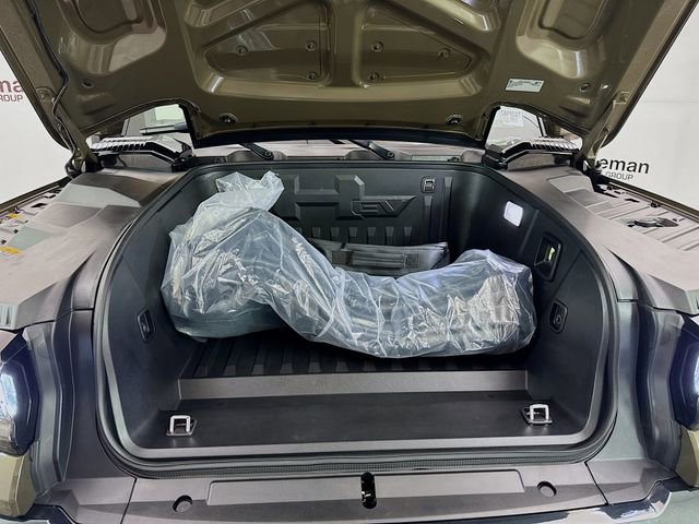 Used 2025 GMC Hummer EV 2X w/ Extreme Off-Road Package image 34