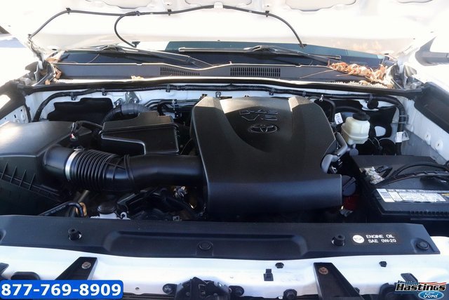 Used 2017 Toyota Tacoma SR5 image 24