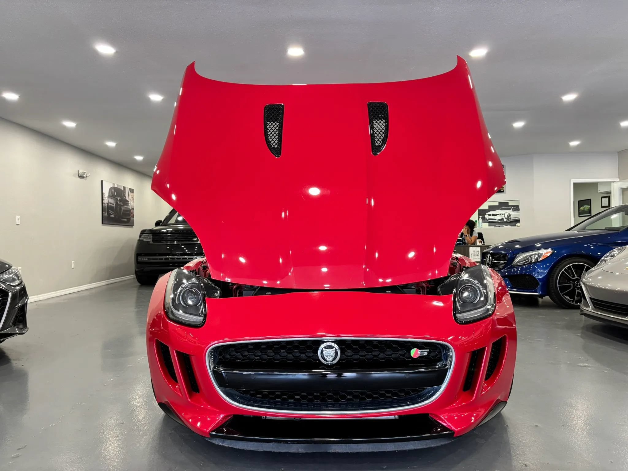 Used 2014 Jaguar F-TYPE S RWD image 32