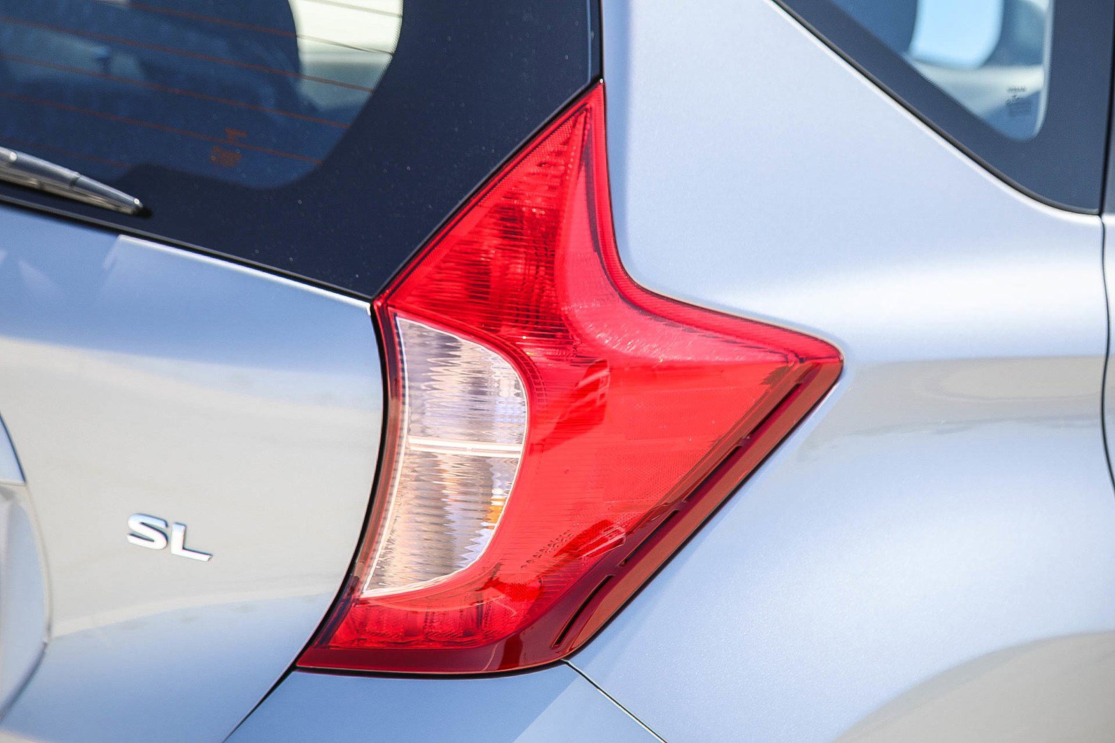 Used 2015 Nissan Versa Note SV image 9