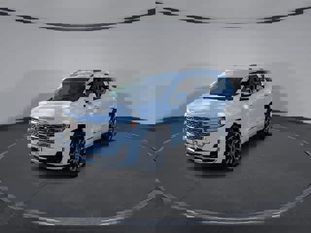 Used 2023 GMC Acadia Denali image 4