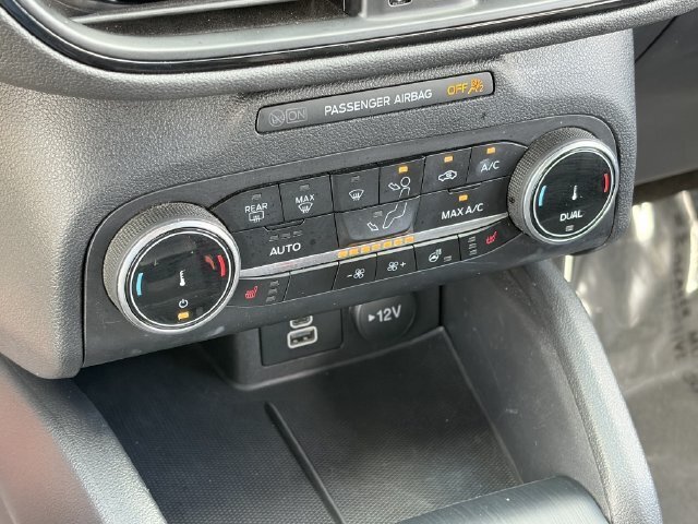 Used 2025 Ford Escape ST-Line Select AWD/4WD image 29
