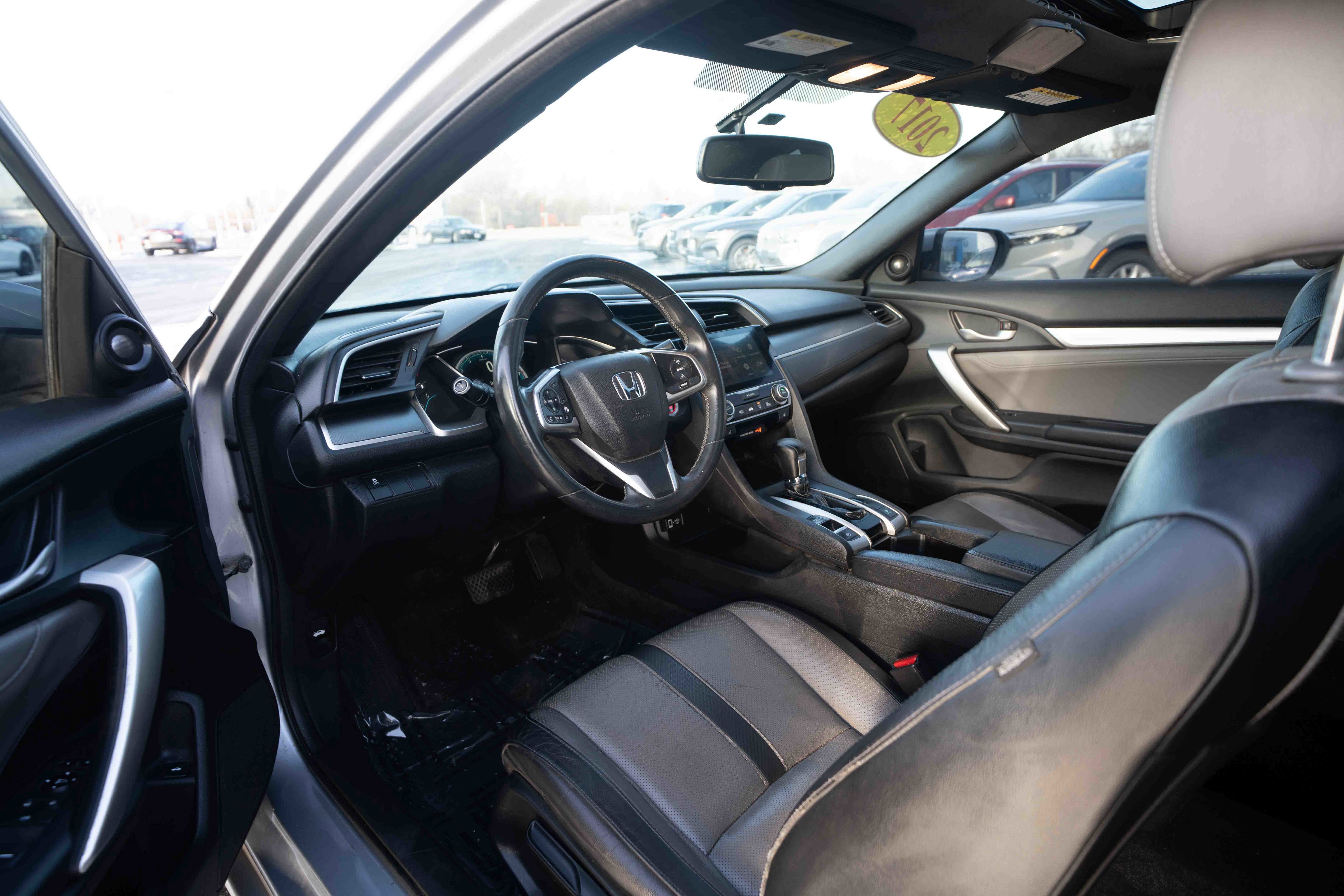 Used 2017 Honda Civic EX-L image 8