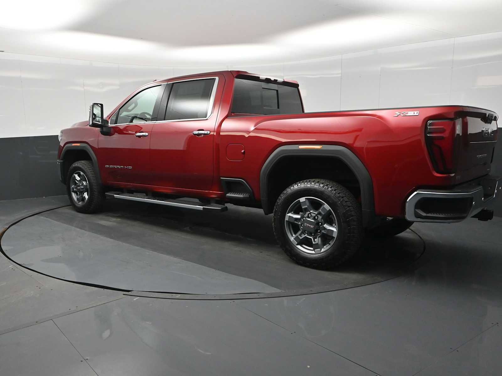 New 2026 GMC Sierra 2500 SLT w/ SLT Premium Package image 6
