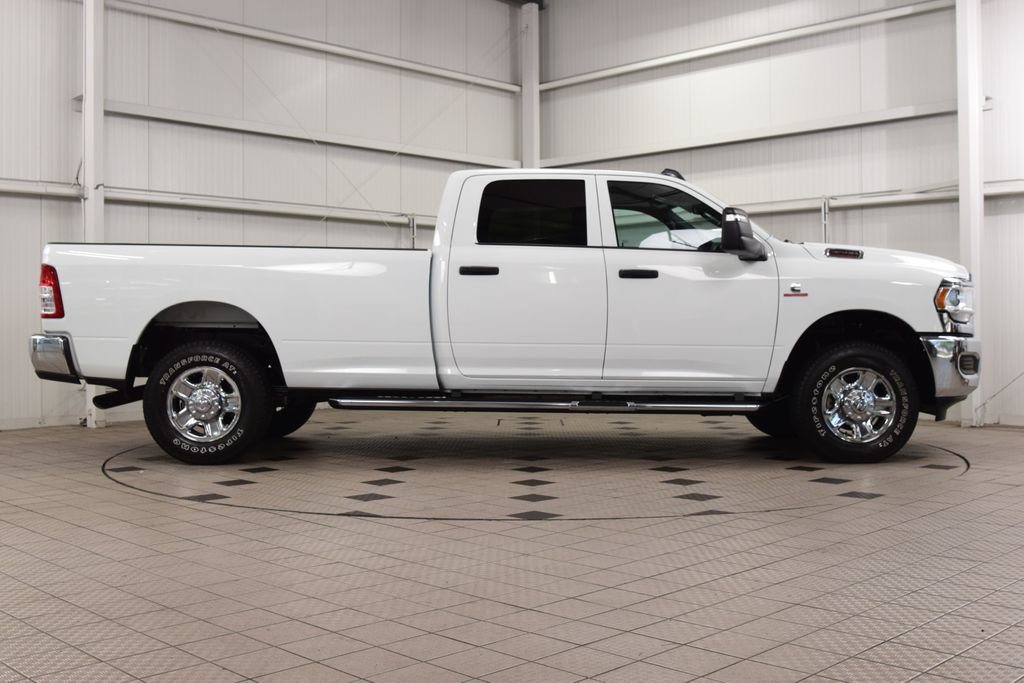 Used 2024 RAM 3500 Tradesman AWD/4WD image 9