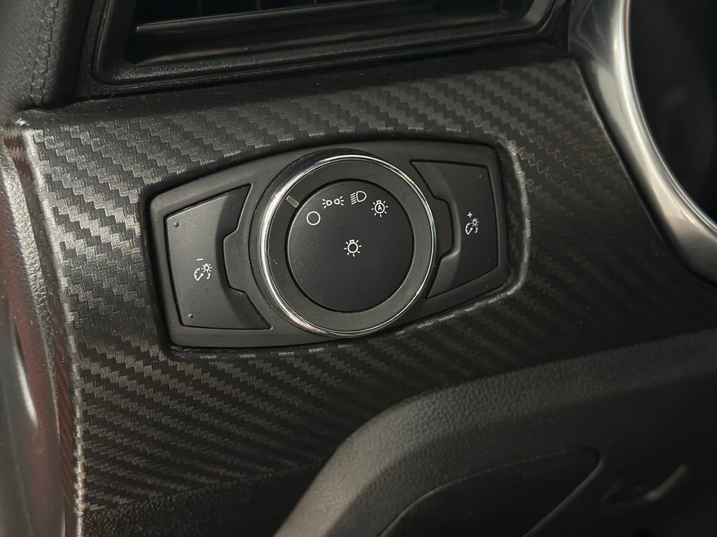 Used 2018 Ford Mustang EcoBoost image 15