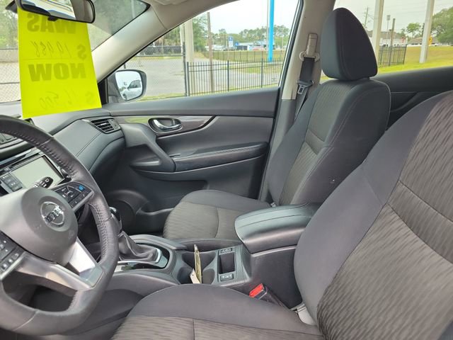 Used 2019 Nissan Rogue SV w/ Premium Package AWD/4WD image 14