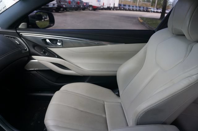Used 2017 INFINITI Q60 3.0t w/ Cargo Package RWD image 35