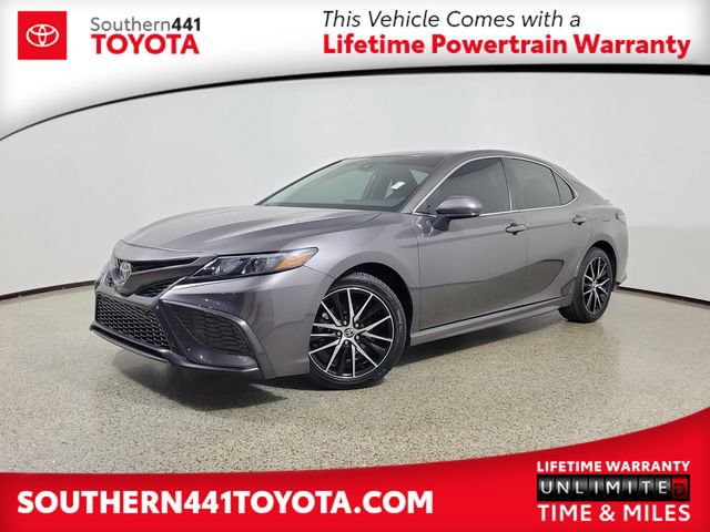 Used 2021 Toyota Camry SE FWD video 1