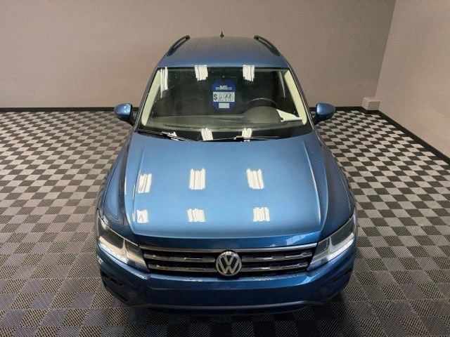 Used 2020 Volkswagen Tiguan SE w/ 3rd Row Seat Package AWD/4WD image 5