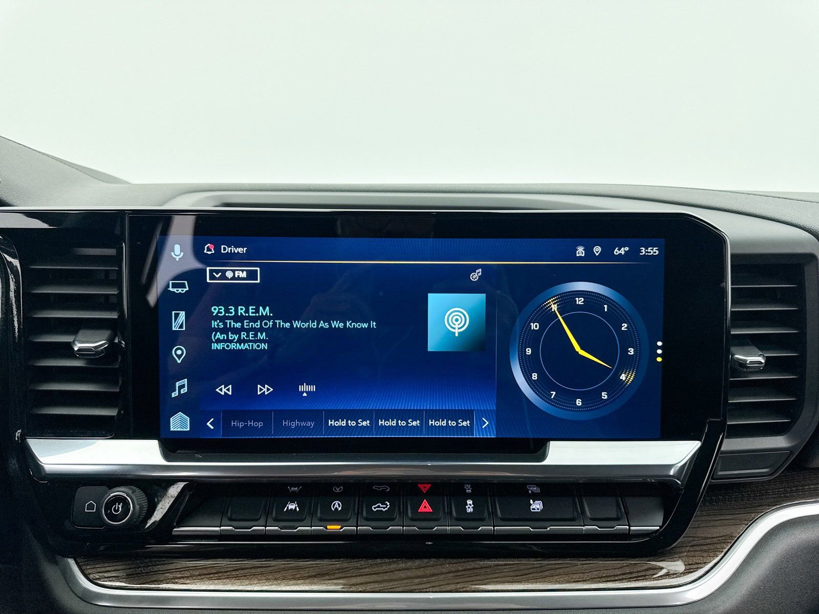 Used 2025 Chevrolet Silverado 1500 LT w/ Convenience Package II image 7