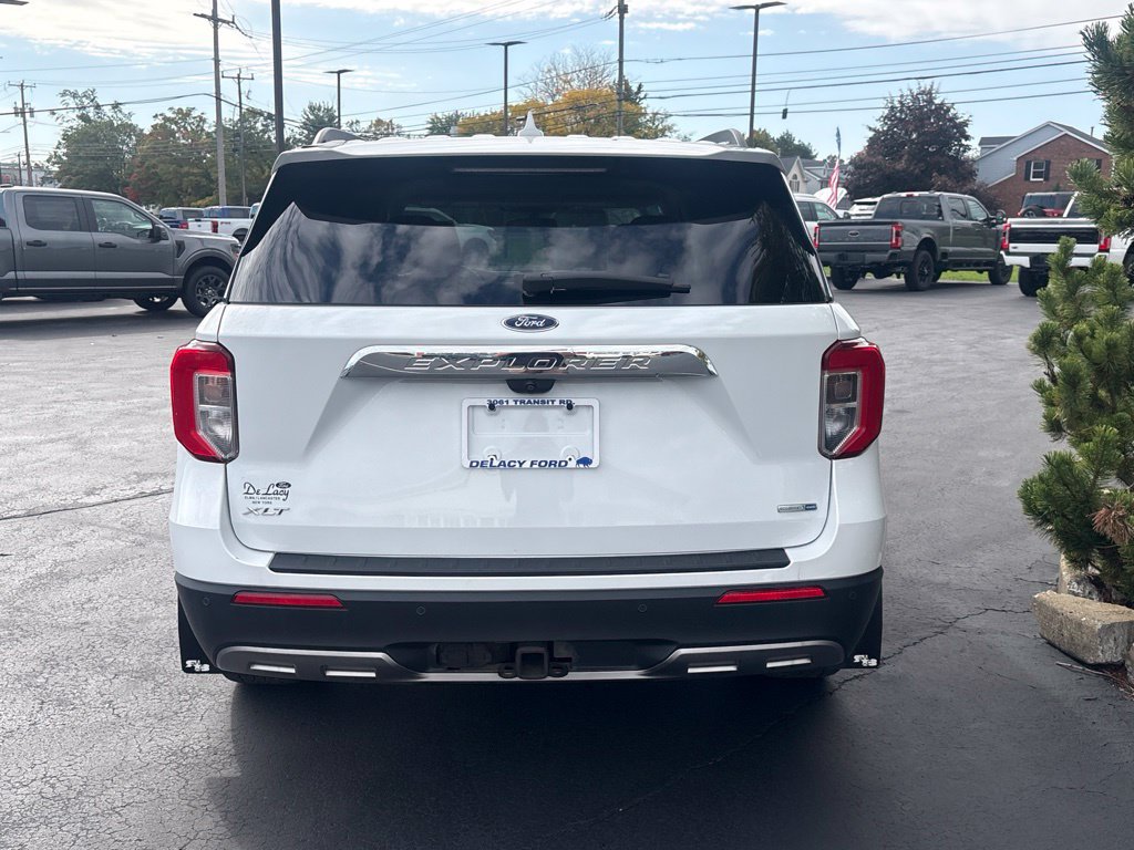 Used 2020 Ford Explorer XLT w/ Equipment Group 202A AWD/4WD image 4