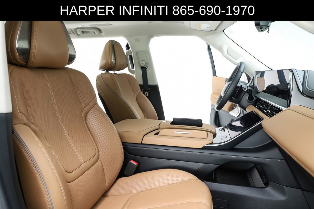 Used 2025 INFINITI QX80 Sensory AWD/4WD image 36
