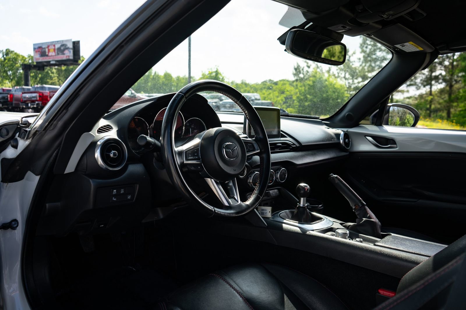 Used 2016 MAZDA MX-5 Miata Grand Touring RWD image 12