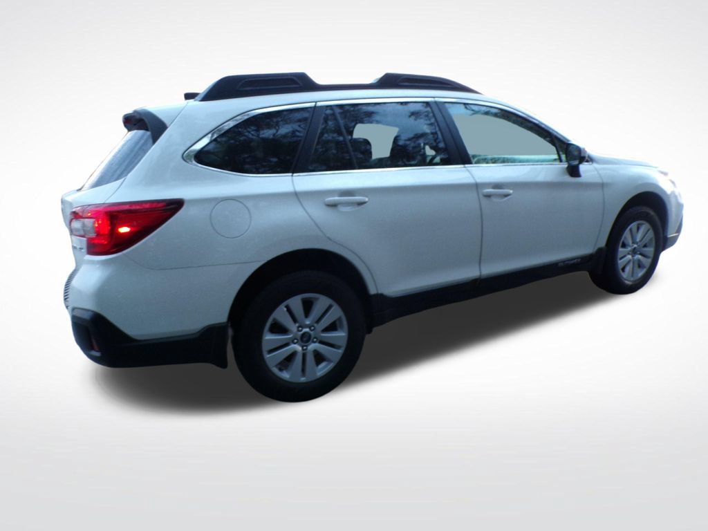 Used 2018 Subaru Outback 2.5i Premium AWD/4WD image 8