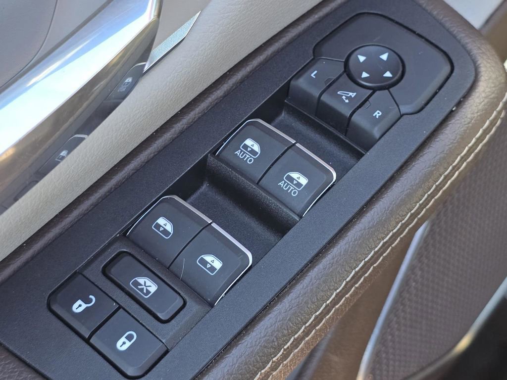 Used 2025 RAM 1500 Laramie image 25