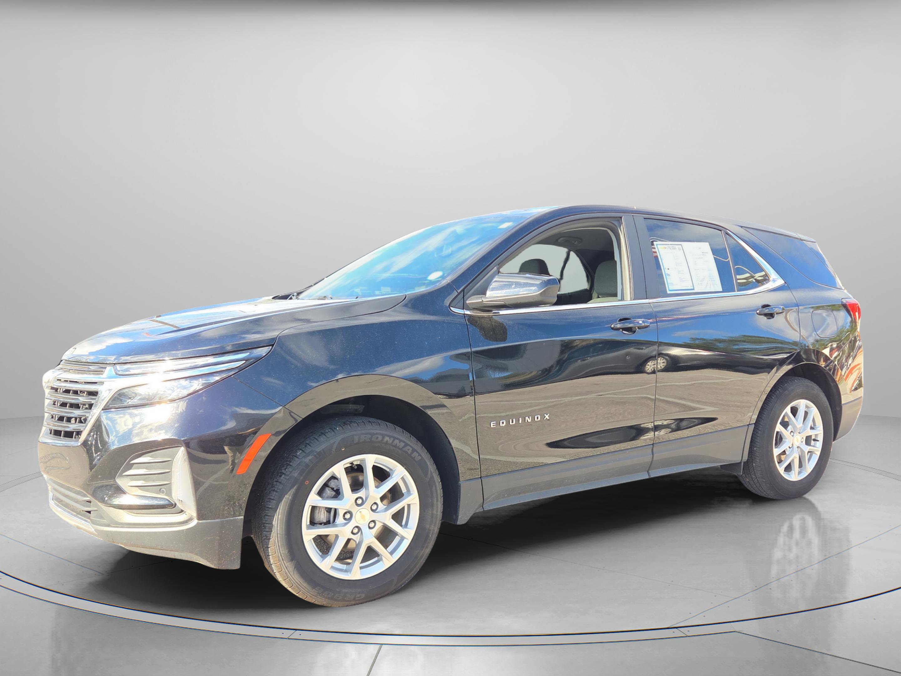 Used 2024 Chevrolet Equinox LT image 2