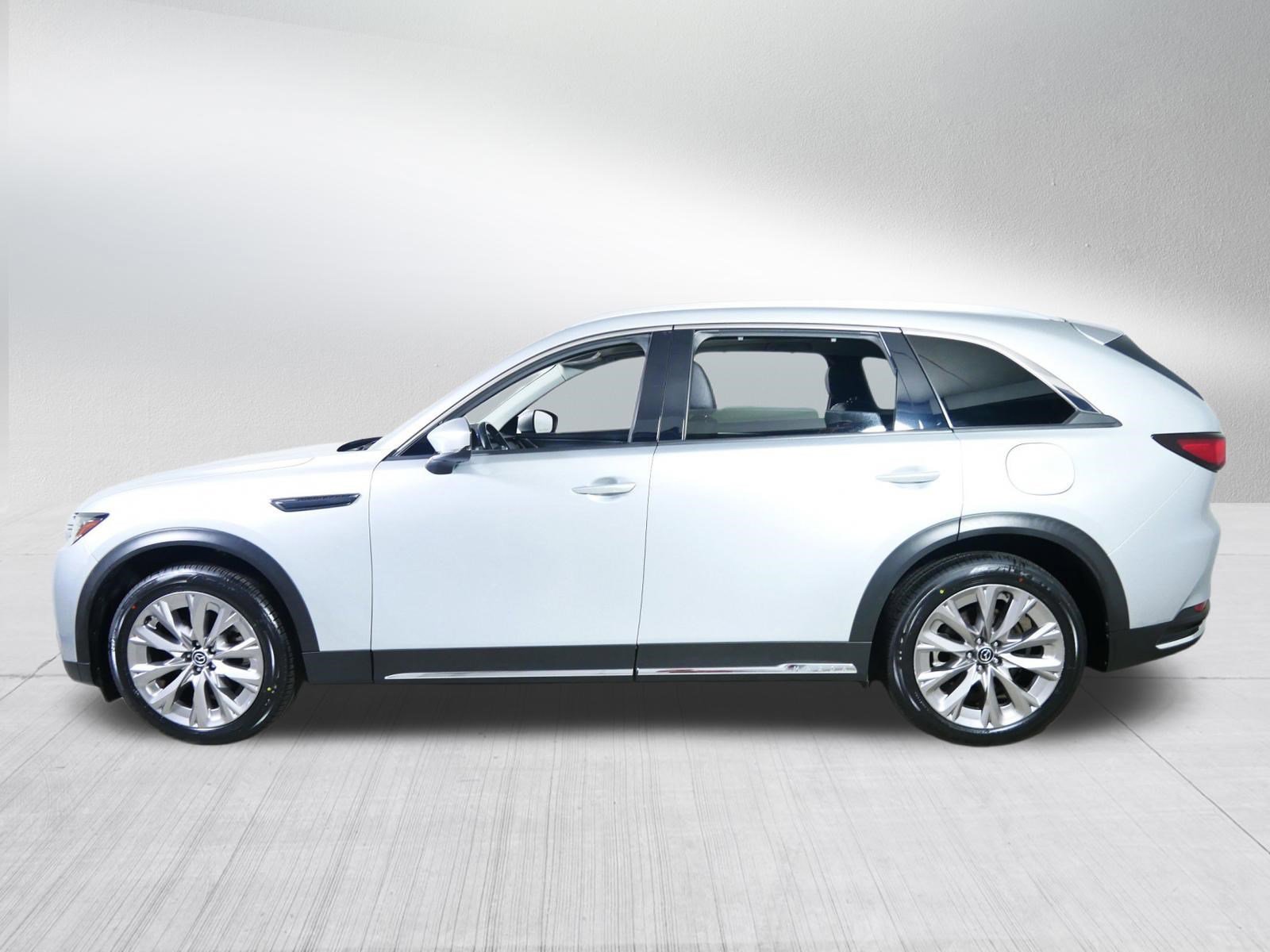 Used 2024 MAZDA CX-90 3.3 Turbo w/ Premium Package AWD/4WD image 4