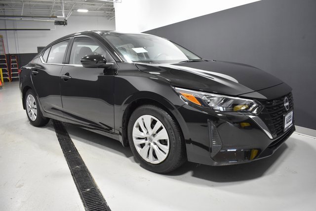 Certified 2025 Nissan Sentra S image 7