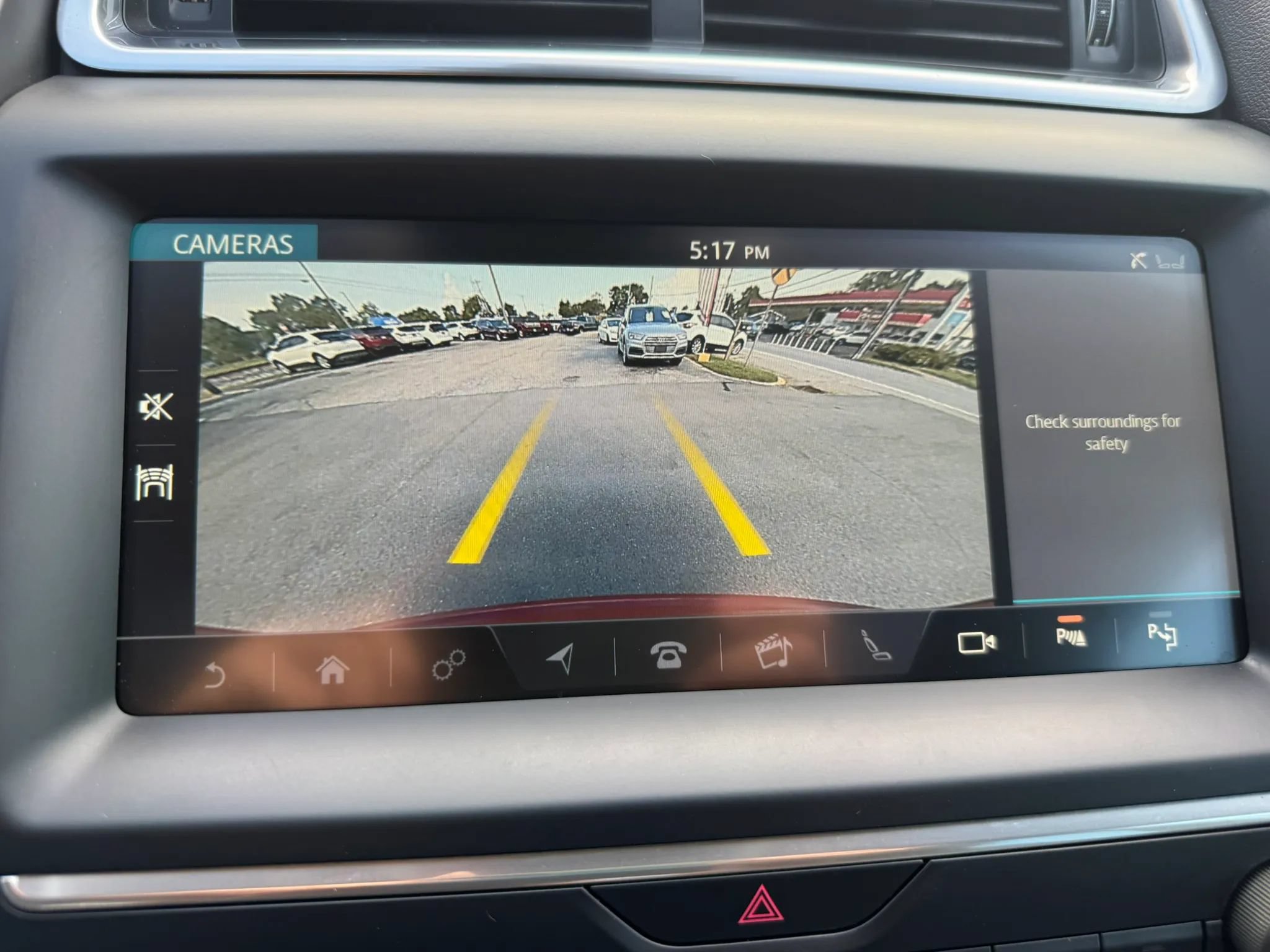 Used 2020 Jaguar E-PACE SE AWD/4WD image 59
