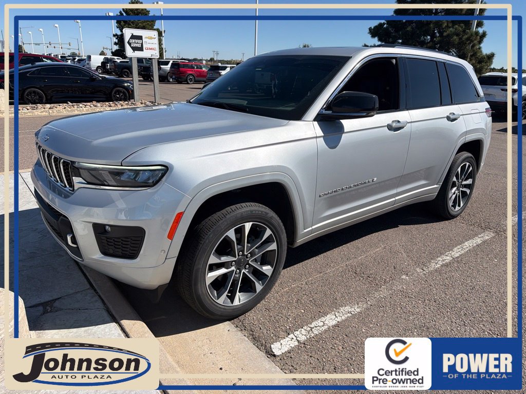 Used 2023 Jeep Grand Cherokee Overland w/ Luxury Tech Group IV AWD/4WD image 1