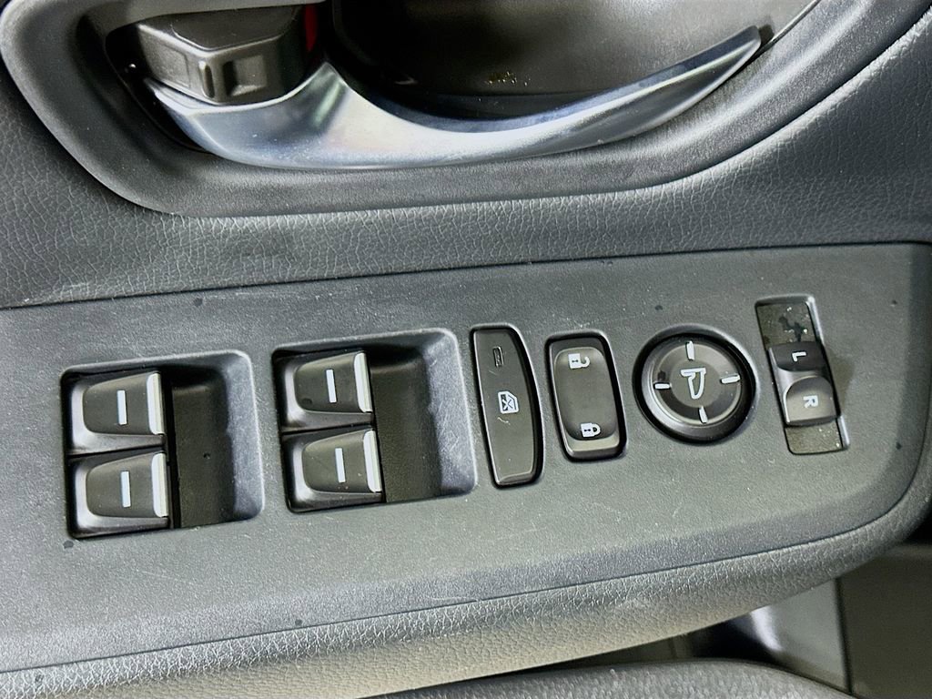 Used 2025 Honda Pilot Sport image 21