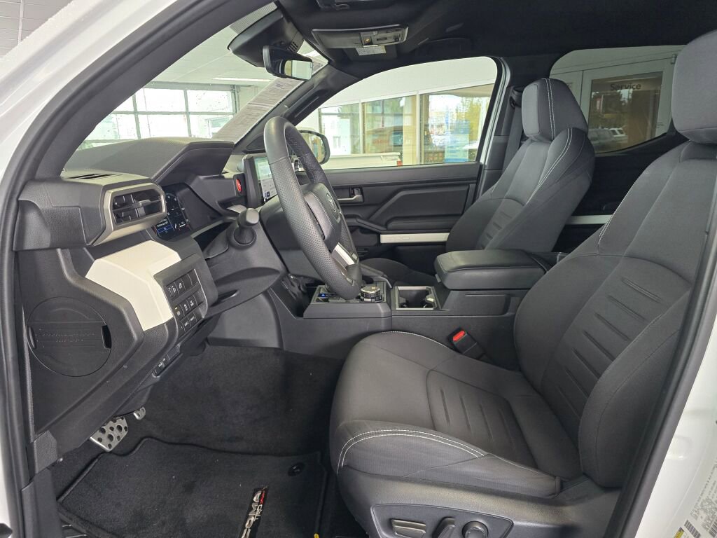 Used 2024 Toyota Tacoma TRD Sport w/ TRD Sport Upgrade Package image 22