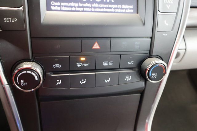 Used 2016 Toyota Camry XLE image 20