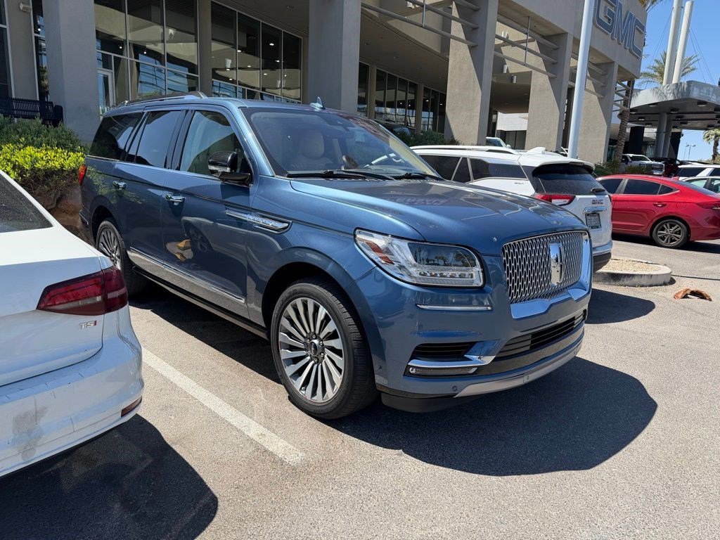Used 2018 Lincoln Navigator Reserve w/ Technology Package image 2