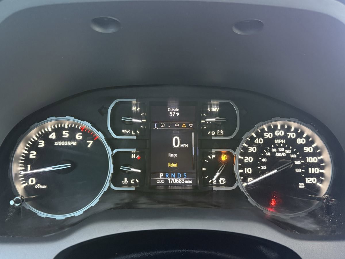 Used 2018 Toyota Tundra SR5 w/ TRD Off Road Package image 24