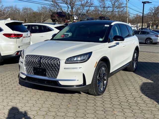 Used 2023 Lincoln Corsair AWD w/ Equipment Group 101A image 8