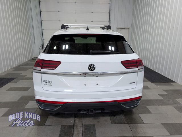 Used 2023 Volkswagen Atlas Cross Sport SE w/ Black Wheel Package AWD/4WD image 3