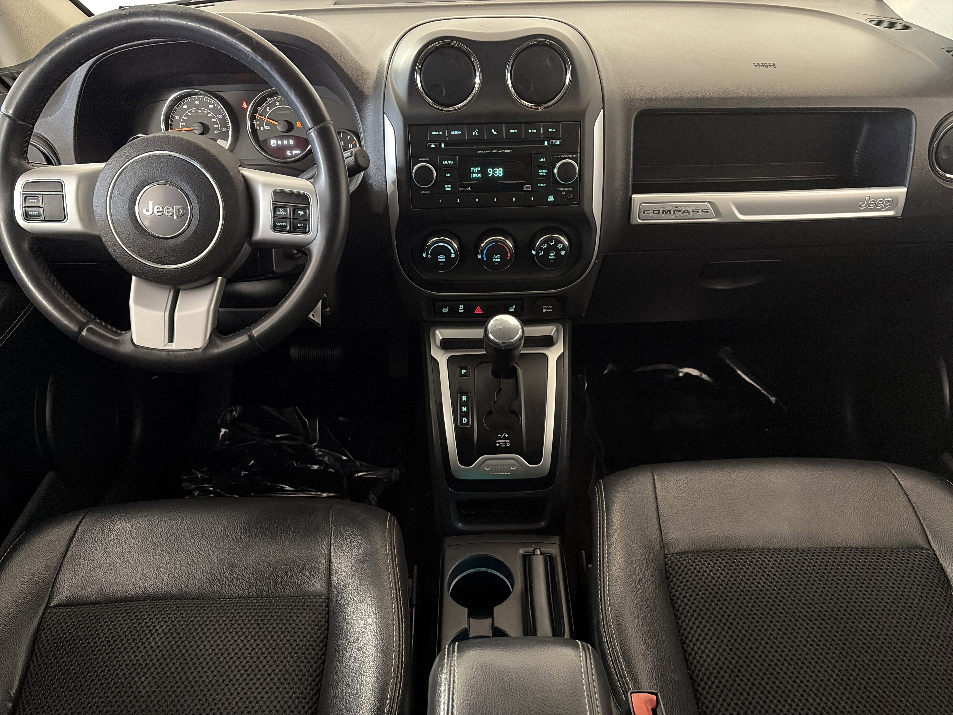 Used 2016 Jeep Compass Latitude AWD/4WD image 15