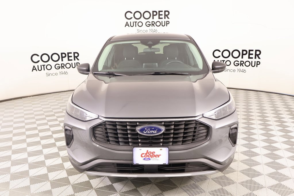 Used 2024 Ford Escape Active w/ Cold Weather Package image 9