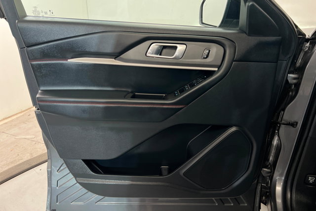 Used 2025 Ford Explorer ST-Line AWD/4WD image 14
