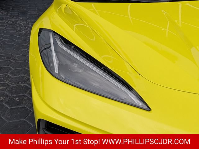 Used 2024 Chevrolet Corvette Stingray Convertible RWD image 9