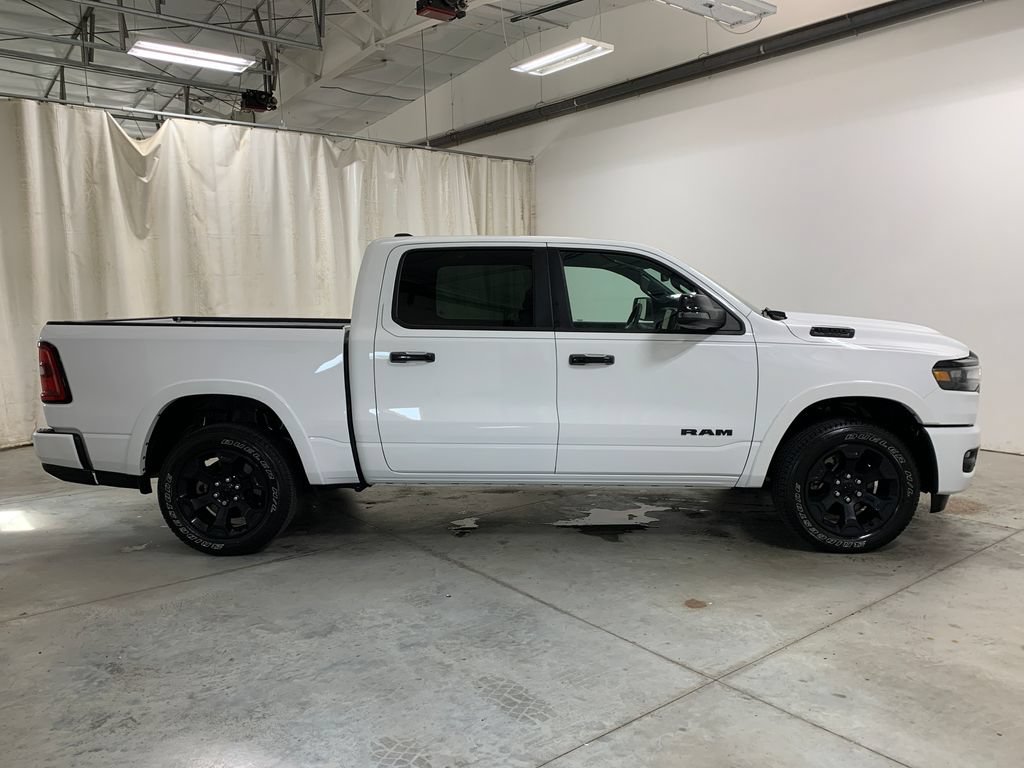 Used 2025 RAM 1500 Big Horn AWD/4WD image 11