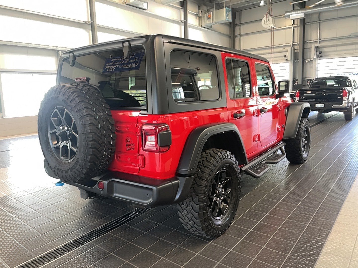 Used 2024 Jeep Wrangler Unlimited AWD/4WD image 16