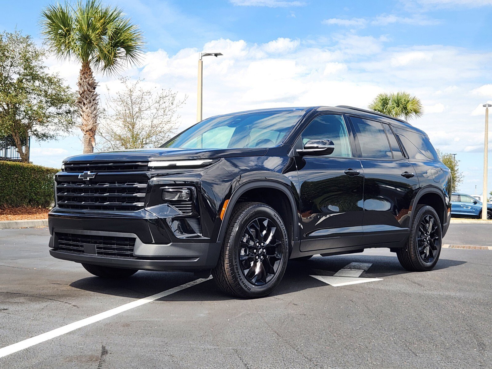 New 2026 Chevrolet Traverse LT w/ Midnight/Sport Edition image 2