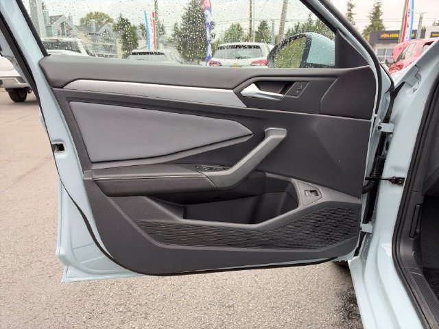 New 2027 Volkswagen Jetta SE FWD image 29