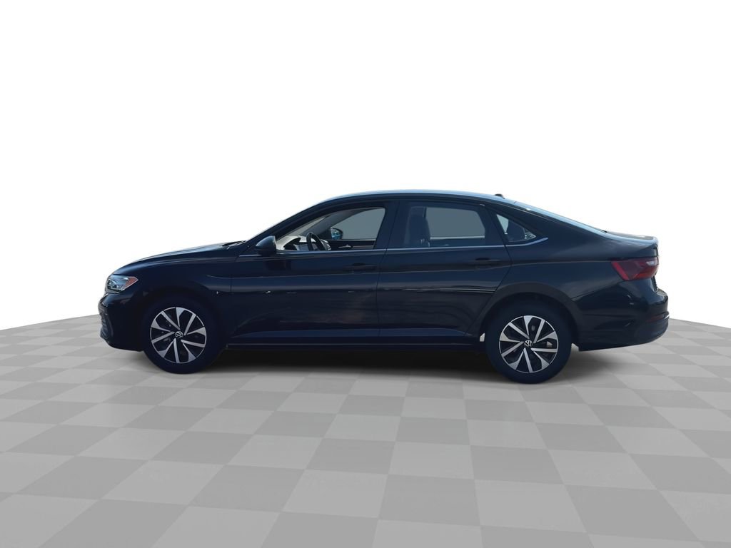 Used 2024 Volkswagen Jetta S image 5