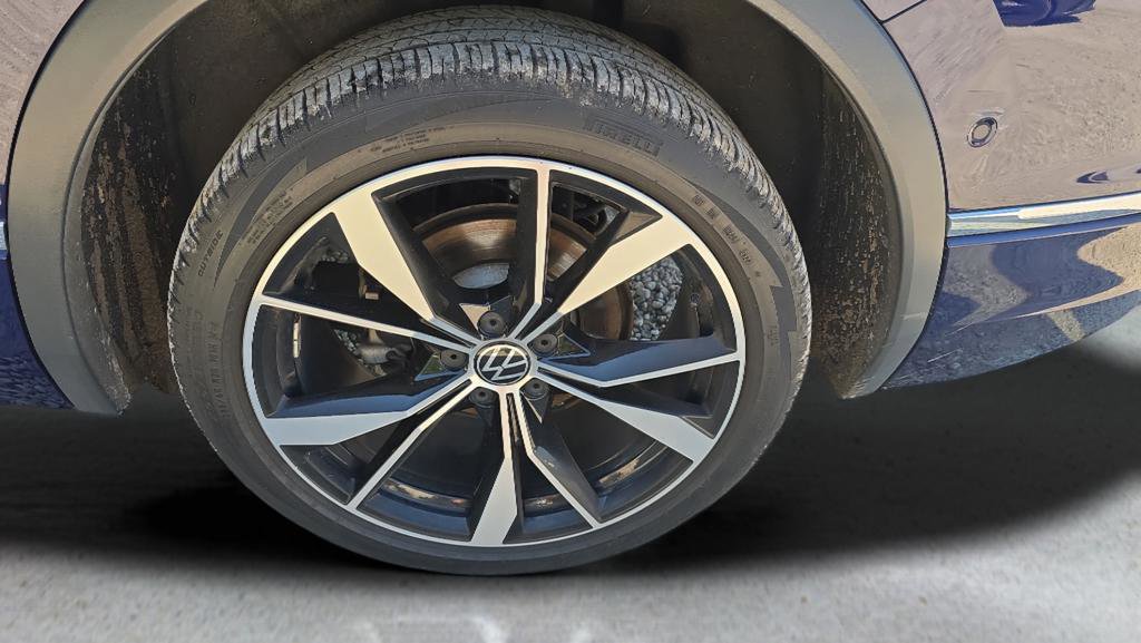 Used 2022 Volkswagen Tiguan SEL R-Line AWD/4WD image 28