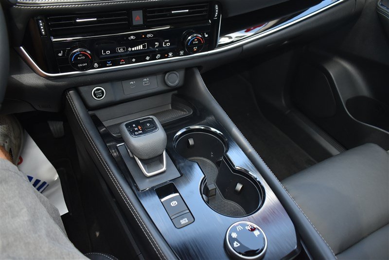 Used 2023 Nissan Rogue SL w/ SL Premium Package AWD/4WD image 19
